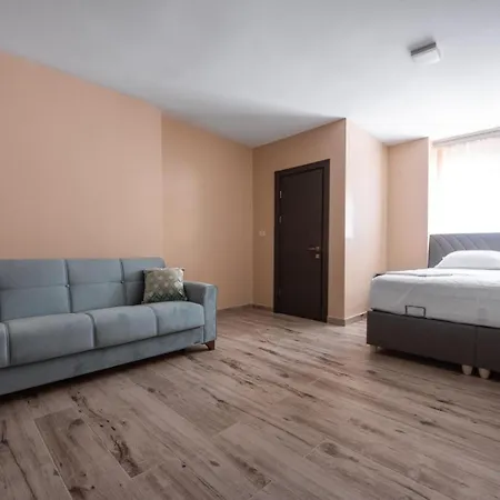 Grand Taverna Boutique -adults Only