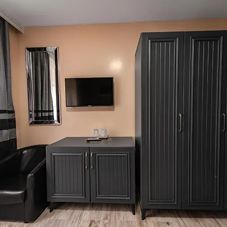 Grand Taverna Boutique -adults Only Отель 3*